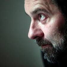 John střet zájmů nevidí, Klaus kroutí hlavou