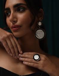 Alyssa Ring's Instagram, Twitter & Facebook