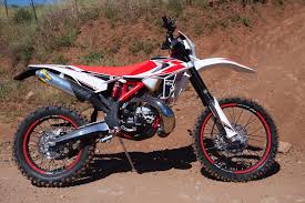 2019 Beta 200 Rr Review 21 Fast Facts Ultimate Motorcycling Motorcycle Fast Facts Trail Motorcycle