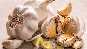 Khasiat bawang putih yang harus anda tahu. Coba Konsumsi Bawang Putih Bisa Tingkatkan Libido Dan Kesuburan Pria Lho