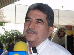 Terminan Cbtis casi el 80% de los alumnos