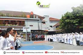 Sd mutiara bunda merupakan sekolah islam swasta unggulan di bandung yang mengedepankan perhatian terhadap proses pendidikan bukan hasil. 15 Sd Swasta Islam Terbaik Di Bandung Beserta Biaya Panduan Terbaik
