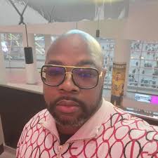 Happy Birthday Gerald Huggins 🐻🏈🎉🎊🎂