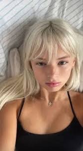 Lacy Barker's Instagram, Twitter & Facebook