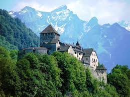 Relacja i wynik live online w internecie. Wycieczka Szwajcaria Luksemburg Francja Alpejska Kraina Szwajcaria Luksemburg Francja Wycieczki Objazdowe Weekendy Wycieczki Objazdowe Weekend Majowy Biuro Podrozy Ecotravel