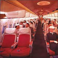 The Boeing 707 1958 Look How Comfortable It Looks Spacious Padded Theater Caliber Seating Before The Gre Boeing 707 Vintage Aviation Vintage Airlines