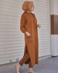 Taflium Auf Instagram Gipfel In Einem Dreiteiligen Team X2764 Tunika Vorne 70 Cm Tunika Hijab Fashion Modest Fashion Hijab Muslim Fashion Outfits