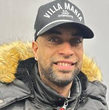 Jet-setting with the Entourage family. Oh, and that guy Kanye West.