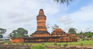 Dengan jarak sekitar 135 kilometer dari kota pekanbaru. Candi Muara Takus Peninggalan Kerajaan Budha Di Riau