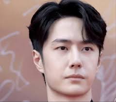 Lễ trao giải Hoa Biểu 2023, ngoại hình dàn sao nam gây thất vọng: Tạ Đình  Phong mặt sưng, Tô Hữu Bằng lộ quầng thâm mắt