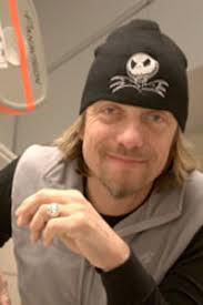 🚶 Дж. Майкл Муро