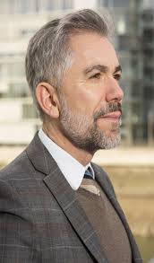 Actor rupert grint poses during a photocall to promote the movie the necessary death of charlie countryman at the 63rd beispiele von frisuren immer beliebter, frisuren männer langhaar. Frisuren Fur Manner Mit Geheimratsecken World Andie