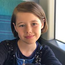 62 Perfekte Bob Frisuren Kinder Fur Ihr Madchen In 2020 Bob Hairstyles Girl Haircuts Kids Hairstyles