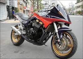 スズキ gsx750s katana プロが造るカスタム バイクブロス マガジンズ スズキカフェレーサー スズキgsx スズキ