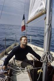 Pour Participer A La Course En Solitaire Plymouth Newport En Juin 1964 Eric Tabarly Officier D Active S Es Bateau A Voiles Paris Match Vivre Sur Un Voilier