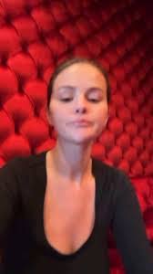 Elyse Cohen's Instagram, Twitter & Facebook