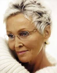 Frisuren für lange glatte haare selber machen. Edgy Hairstyles For Older Women Older Women Hairstyles Haircut For Older Women Edgy Hair