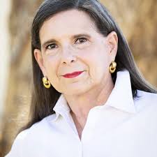 What are the best restaurants in Savannah for fine dining and great eats,  including hush puppies?