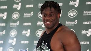 Lawson was carted off of the field during. Jets Pass Rusher Carl Lawson Chasing Chickens And The Legend Of Mark Gastineau New York Jets Blog Espn