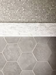 Great Tile Ideas For Small Bathrooms Badezimmerboden Bodenbelag Fur Badezimmer Und Dusche Fliesen