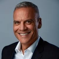 Chris Iliopoulos's Instagram, Twitter & Facebook