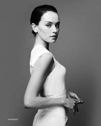 Daisy Ridley Nude and Sexy Collection - Fappenist