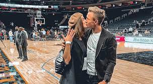 Dla kobiety narodziny oliwiera były najszczęśliwszym momentem . Jakub Rzezniczak Zareczyl Sie Z Nowa Partnerka To Juz Oficjalne Glamour Pl