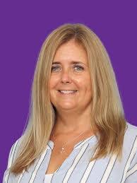 Trisha Schultz's Instagram, Twitter & Facebook