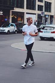 Black And White Chucks Mens Converse Sneakers Hm Pants Hm Shirt Baggy Mens Outfits Mens Street Style Black Converse Outfits