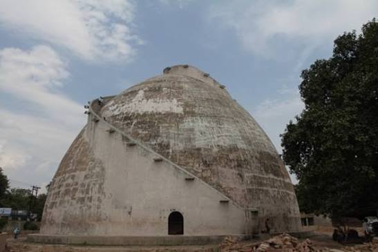 Be On The Road | Live your Travel Dream!: Golghar – Yesteryears Granary in Patna, Bihar