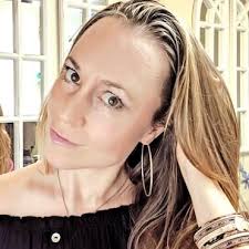 Nichole Carlson's Instagram, Twitter & Facebook