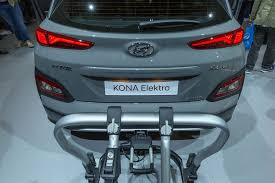 Auto motor und sport vom 20. Hyundai Suv Kona Elektro Auto Aus Der Heckansicht Creative Commons Bilder