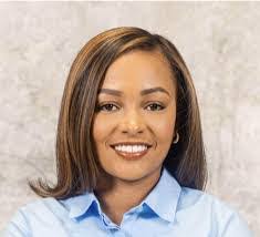 Kendra Mccarty's Instagram, Twitter & Facebook