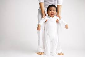 Saat ini, si kecil perkembangan bayi 9 bulan: Berat Badan Bayi 9 Bulan Yang Ideal Berdasarkan Jenis Kelamin Alodokter