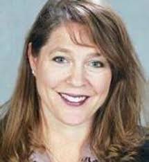 Theresa Keyes's Instagram, Twitter & Facebook