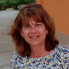 Corinne Schultz's Instagram, Twitter & Facebook