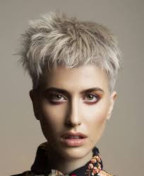 Tagli capelli corti scalati tagli capelli corti di tendenza: Tagli Capelli Donna 2020