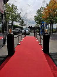 Popstar beyonce knowles gab dem begriff ein hauch von nichts neue bedeutung. Teppich Red Carpet Rent A Lounge Ag