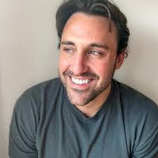 Daniel Schaal's Instagram, Twitter & Facebook