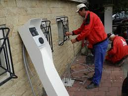E.on energie românia a anunţat, vineri, că a pus în funcţiune, în această săptămână, o nouă staţie de încărcare rapidă a autovehiculelor electrice, în perimetrul staţiei de servicii mol din târgu mureş, fiind astfel finalizată „autostrada. StaÅ£ii De IncÄƒrcare RapidÄƒ Pentru Masini Si Biciclete Electrice Cotidianul Crai Nou