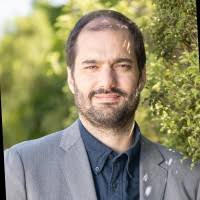 400+ perfiles de «Erich»