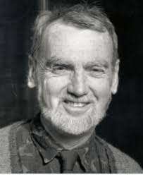 PAWS 2024: SYMMETRIES OF ROOT SYSTEMS 1. Introduction These lecture notes  are in draft form and are created for the Preliminary