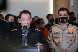 Proses penyidikan djoko tjandra di kepolisian dan kejaksaan akan dilanjutkan kata bakareskrim, listyo sigit. Djoko Tjandra Ditangkap Kabareskrim Ada Proses Hukum Di Kejaksaan Dan Polri Halaman All Kompas Com