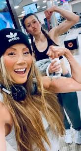 Kiana Newton's Instagram, Twitter & Facebook