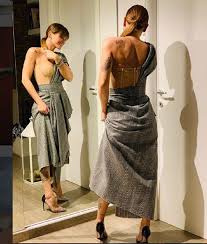 Home fai da te copia il look di alessandra amoroso #tacco12. Alessandra Amoroso Si Mostra In Abito Strettissimo Ad Amici 19