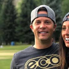 Onilee Freiwald and Aaron Kravig's Wedding Website