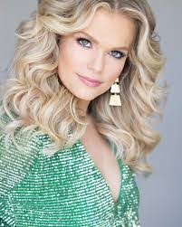 Beth Wrenn's Instagram, Twitter & Facebook