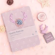 Ada satu hadiah yang paling paling disukai iaitu emas. Set Lucu Segel Rusa Besar Tangan Korea Set Hadiah Penyebar Hari Jadi Pernikahan Anak Perempuan Dan Perempuan Hadiah Set Hadiah Kekasih Hari Valentine Buy Hadiah Kekasih Set Hadiah Ulang Tahun Pernikahan
