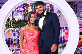 Love Island USA' Season 7 Winners Amaya and Bryan Fuel Split Rumors After  Unfollowing Each Other