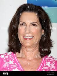 Arielle Freeman's Instagram, Twitter & Facebook